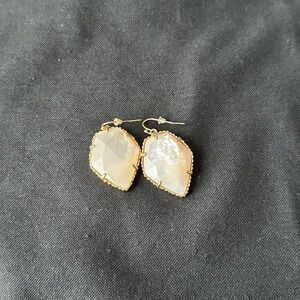 KENDRA SCOTT WHITE IRIDESCENT EARRINGS